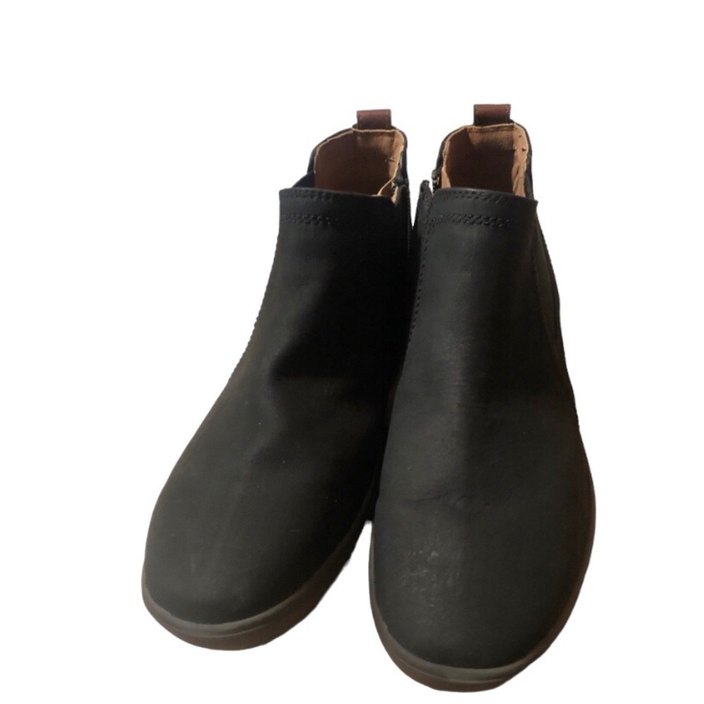 NWT Cobb Hill Ankle Boots Black Leather Rubber Sole Side Zipper Size 8